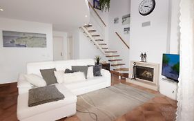 Exklusive Galeriewohnung / Golfplatzblick